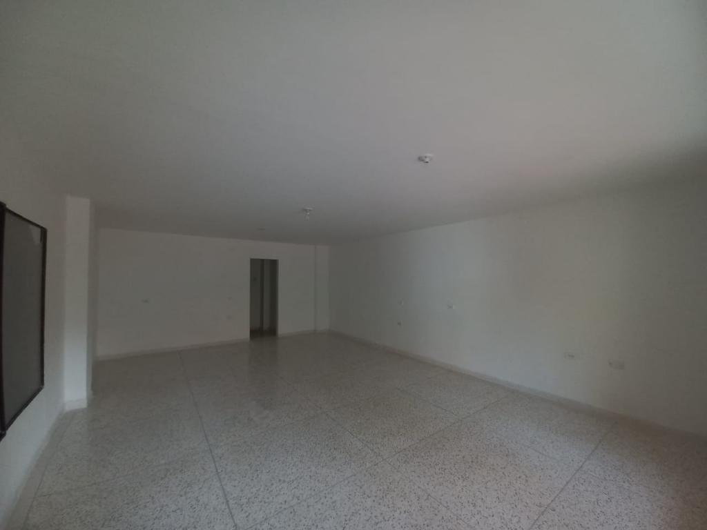 Local en Altos Del Prado (Norte)