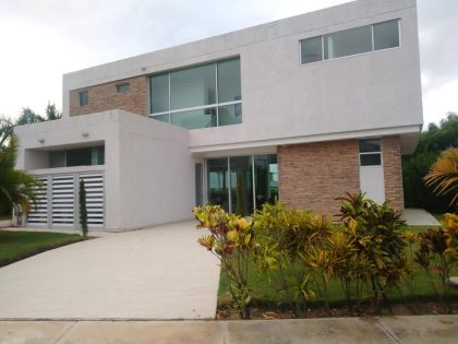 Casa en juan de acosta